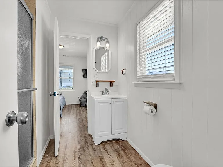 1027 S Shore Dr #A — Photo 17