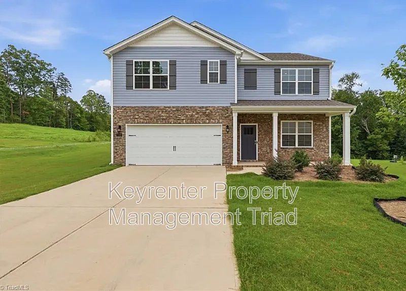 7448 Buckpasser Dr