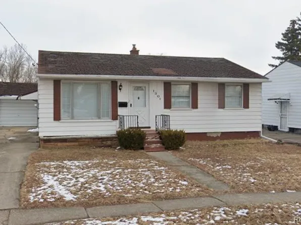 1301 Mohawk Ave, Flint, MI 48507