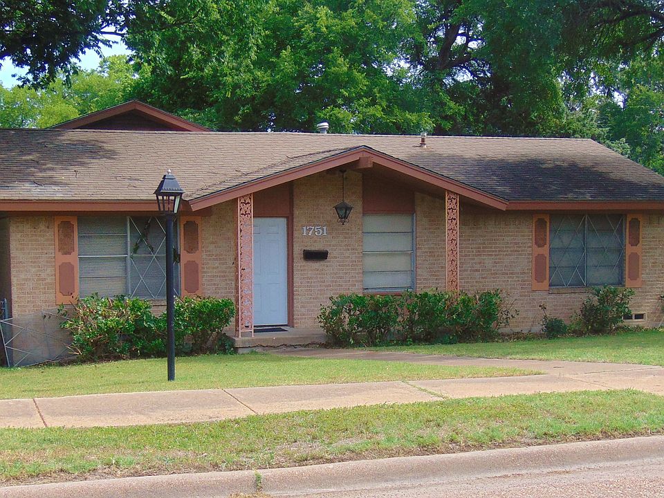 1st image of 1751 Tamarack Dr