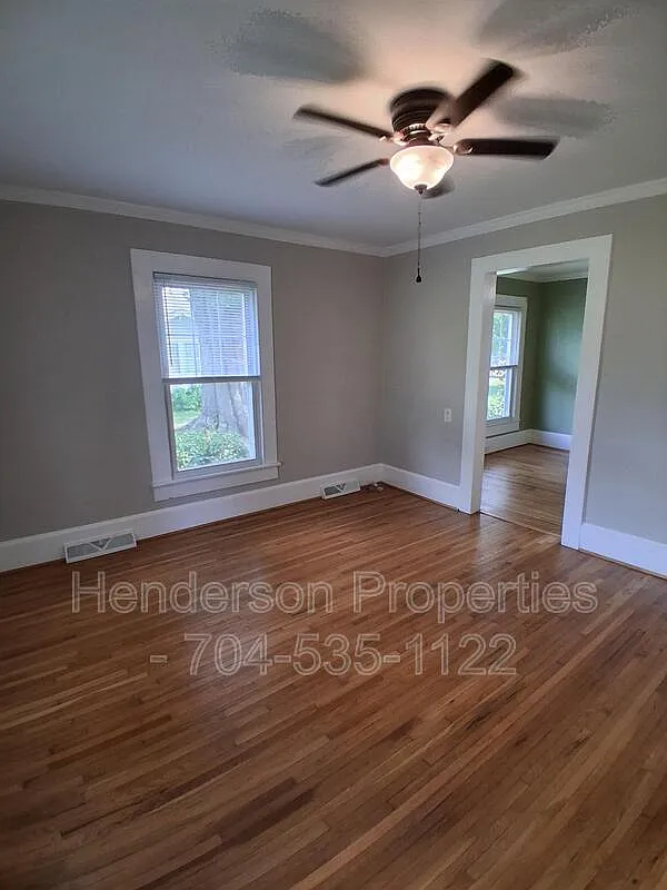 2 bed, 1.0 bath, 840 sqft, $1,600 — Photo 3