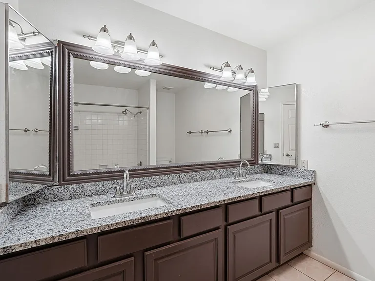 2920 N La Chiquita Ave — Photo 31
