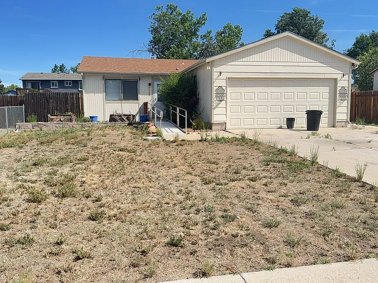 4988 Ivor Dr — Photo 8