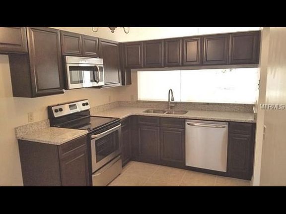 3rd image of 149 Clear Lake Cir