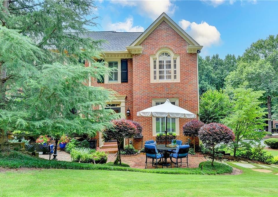 1st image of 125 Weatherburne Dr