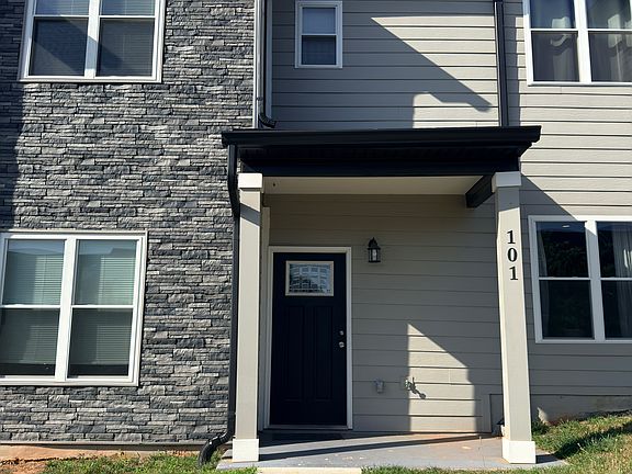 4th image of 101 Emanuel Ct
