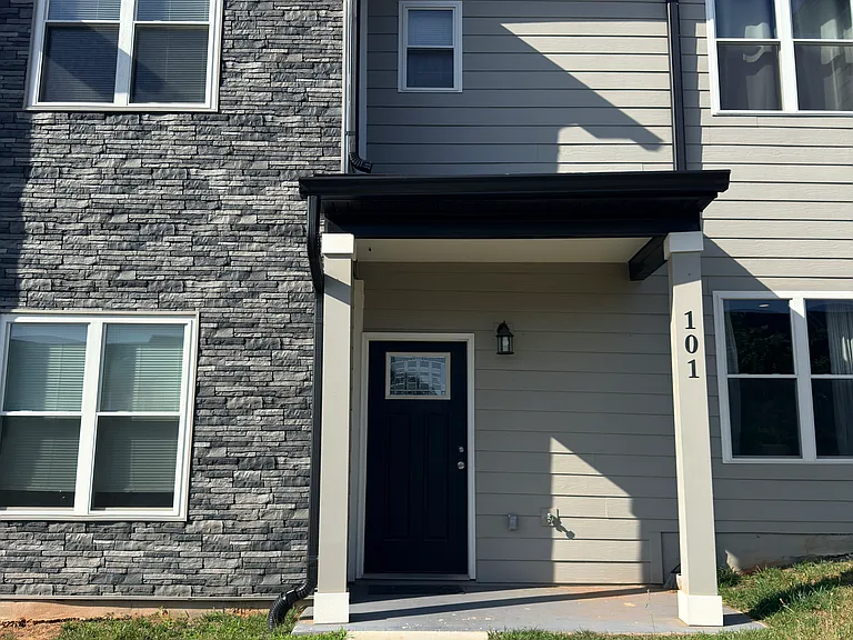 101 Emanuel Ct — Photo 4