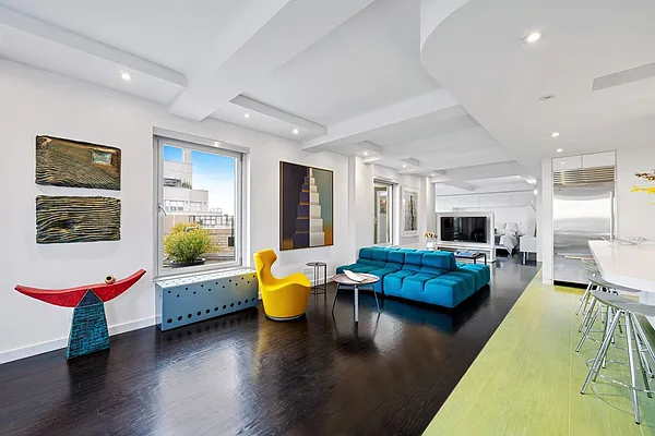 Sold by Sotheby's International Realty | media 6