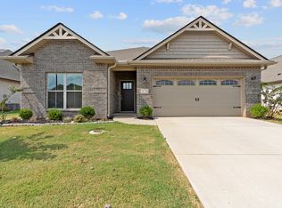 14741 Greenleaf Dr, Athens, AL 35613