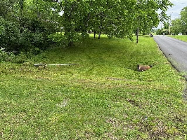 1st image of 118 Country Club Dr