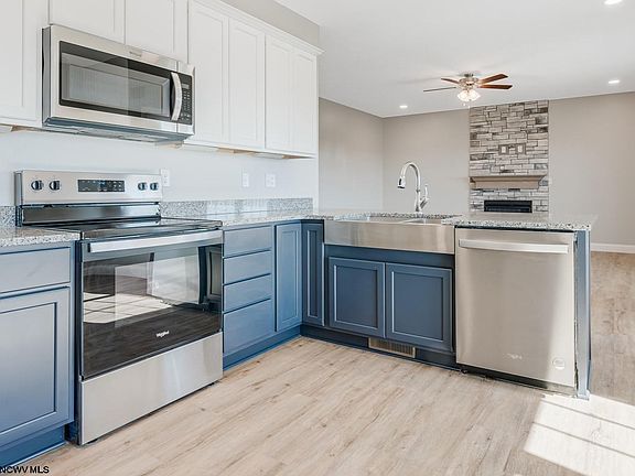 4th image of 161 Charolais Cir