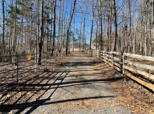 000 Lake Lemar Rd, Reidsville, NC 27320