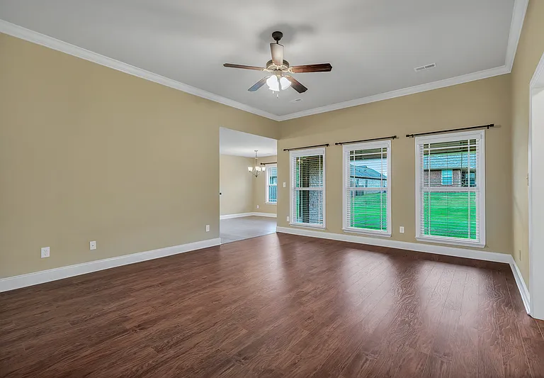 128 Willow Tree Dr — Photo 12