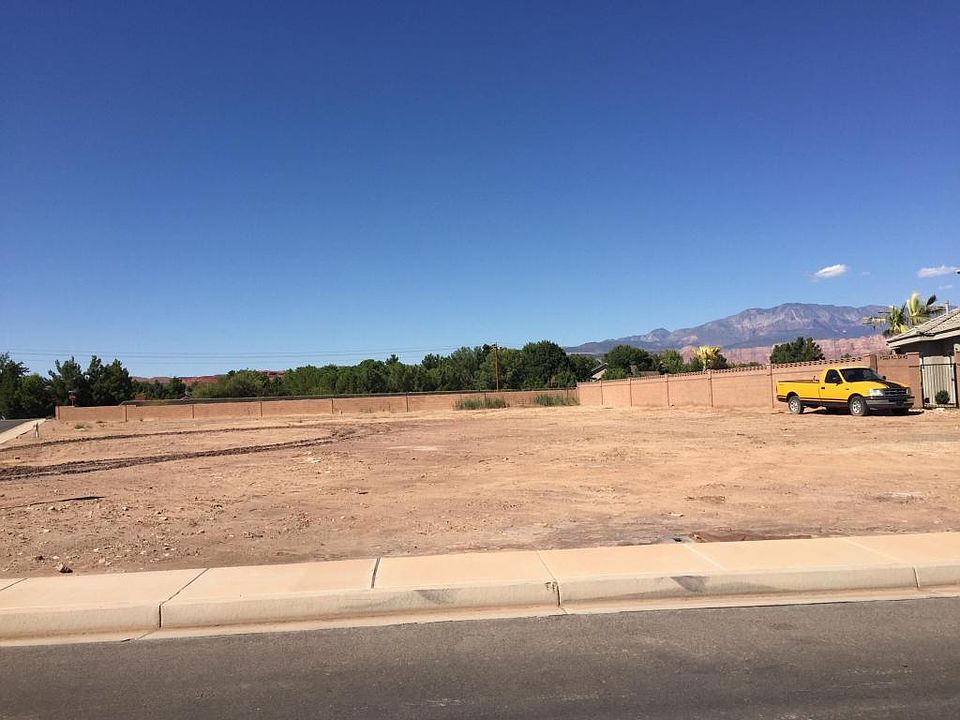 1st image of 406 W River Willow Ln