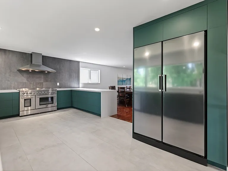 898 Explorer Ln — Photo 10