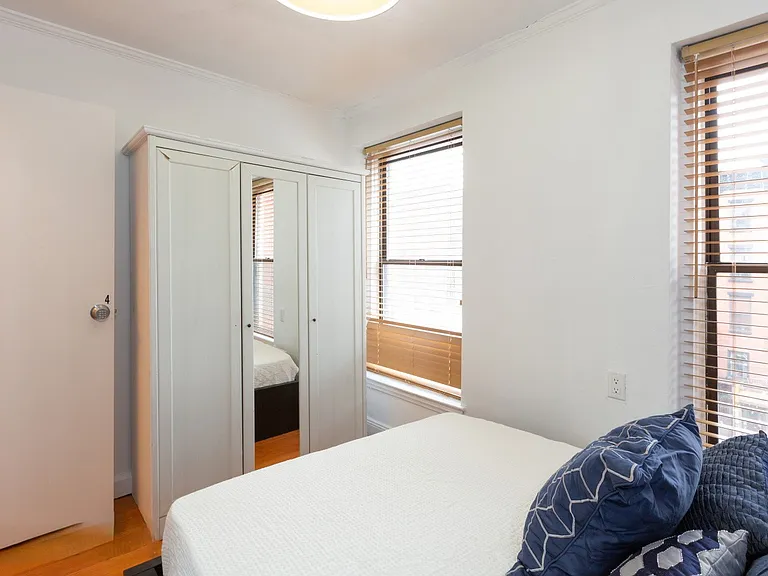 75 2nd Ave #3 — Photo 22