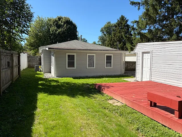 3 bed, 1277 sqft, $1,750 — Photo 4