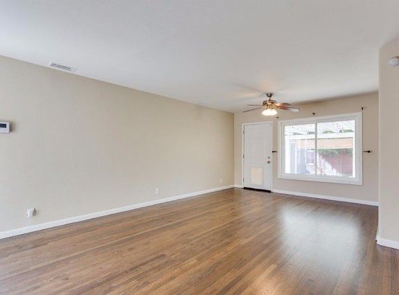 5th image of 4915 Hersholt Ave