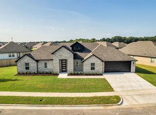 7410 E 155th St S, Bixby, OK 74008