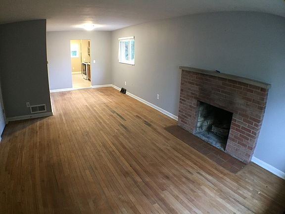 5th image of 329 Telford Ave