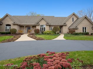 6309 Anvil Rd, Crystal Lake, IL 60012