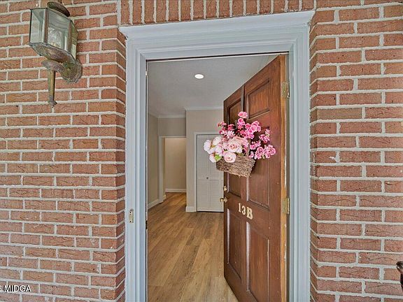 4th image of 1391 Briarcliff Rd APT 13B