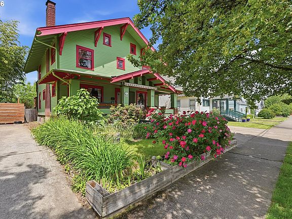 3rd image of 1811 21st Ave