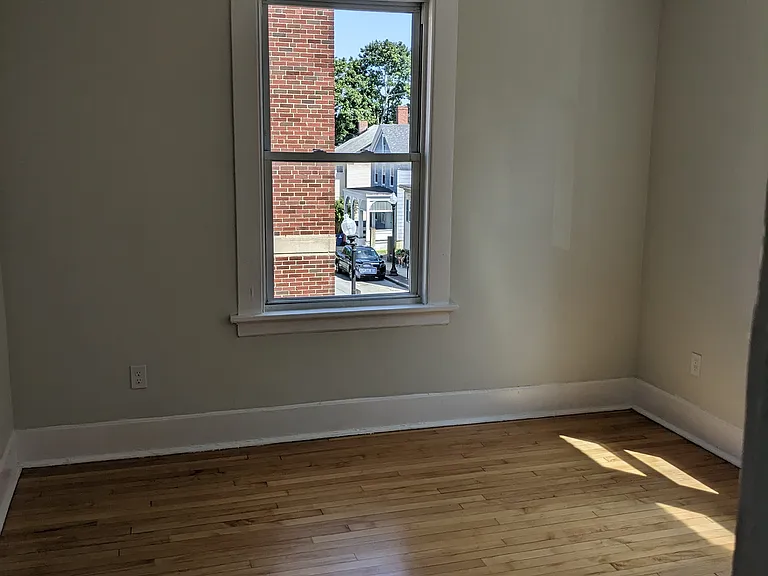 193 Elm St #13 — Photo 11