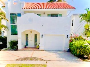 351 Desoto St, Hollywood, FL 33019