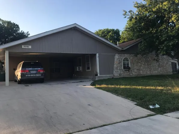 7701 Cool Sands St, Live Oak, TX 78233