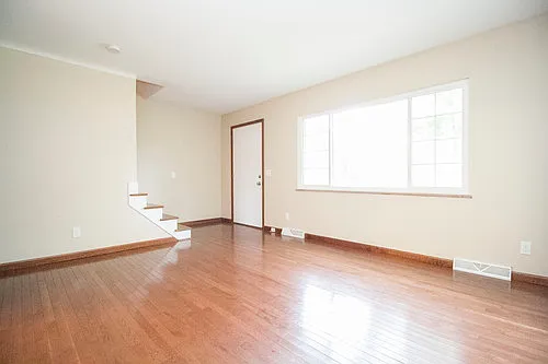 2731 Glendale Ave #J — Photo 3
