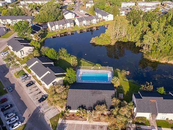 3rd image of 4033 Henley Rd #1707