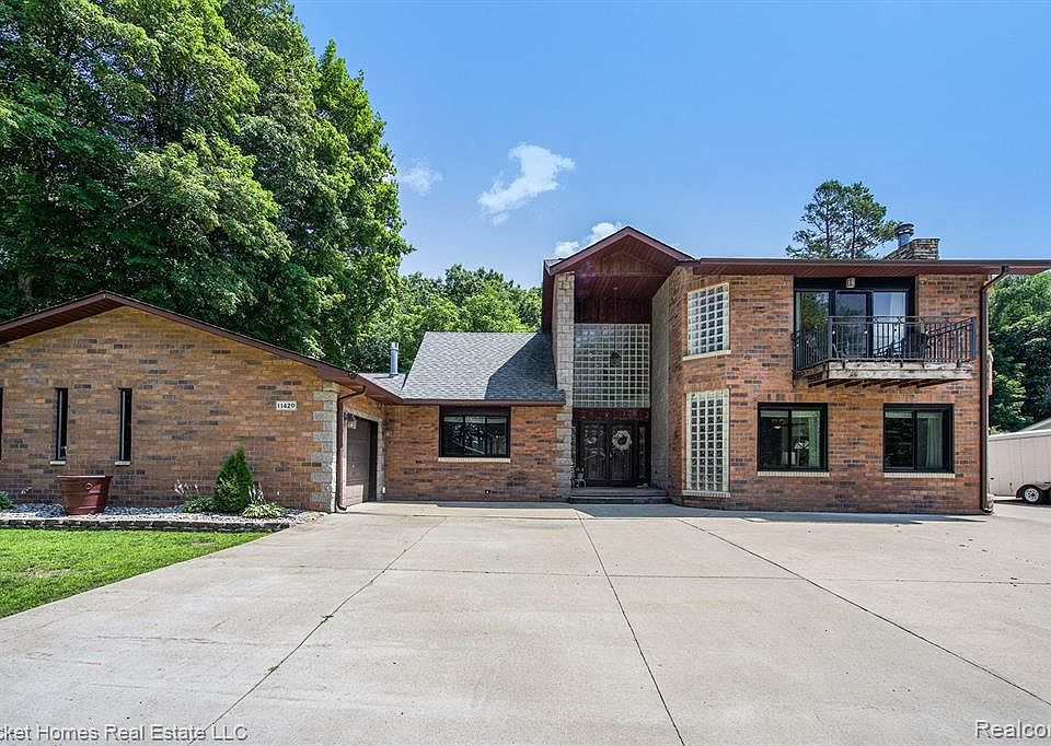 11429 McGregor Ct, Pinckney, MI 48169 MLS 20230059099 Zillow