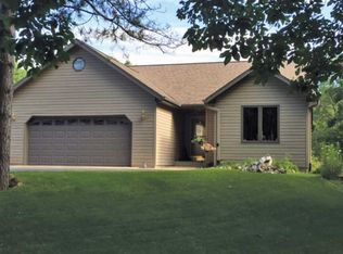 W6076 Alpine Rd, Wautoma, WI 54982
