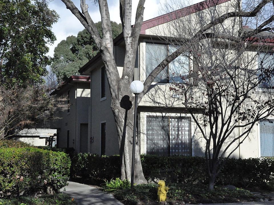 1st image of 39913 Parada St