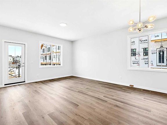 4th image of 40 E Creekside Way SW #101