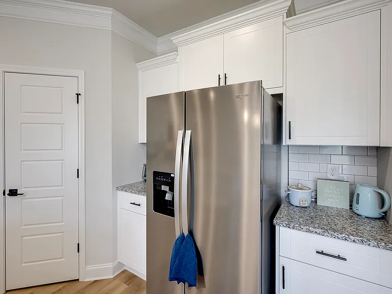 4061 Cottingham Way — Photo 22
