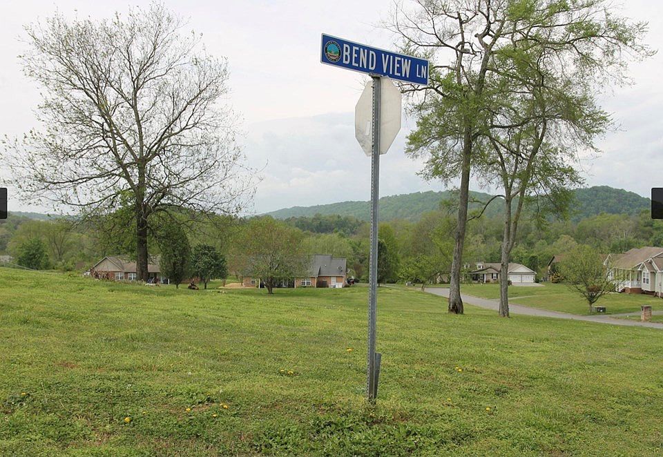 2nd image of Bend View Ln