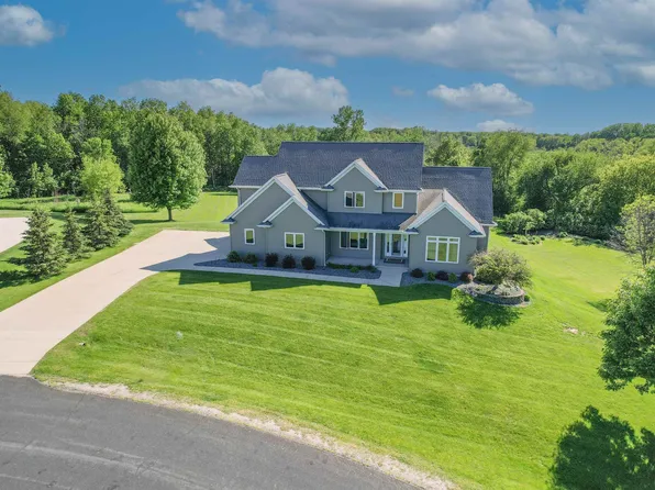 W4362 Whitetail Ct, Fond Du Lac, WI 54937