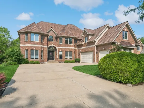 1984 Royal Birkdale Dr, Vernon Hills, IL 60061