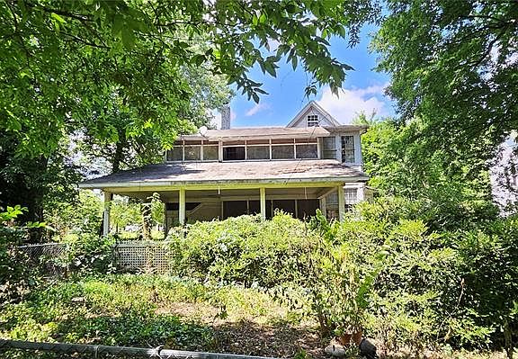 4th image of 305 E Cypress St