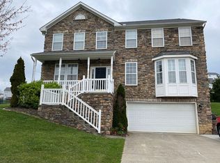 308 Dairy Ln, Morgantown, WV