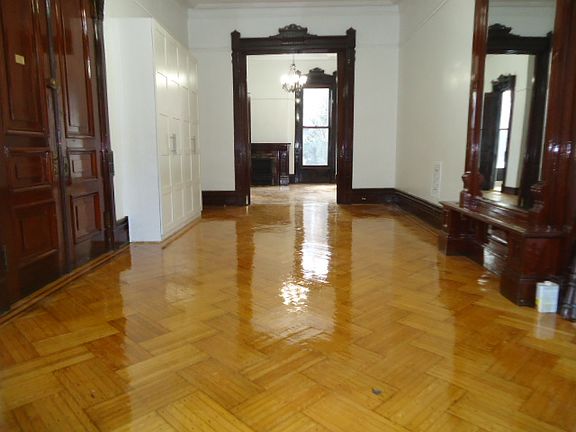 2nd image of 222 Jefferson Ave #1
