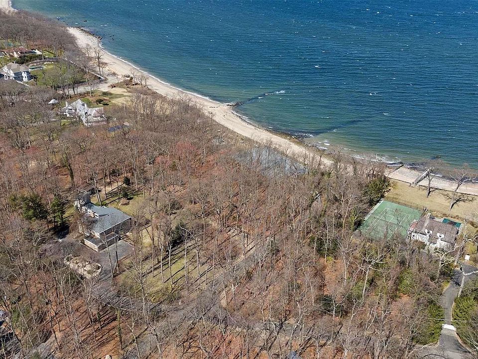 1st image of 31 Oakwood Drive