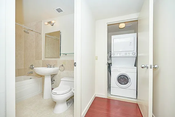 Rented by Keller Williams NYC | media 7