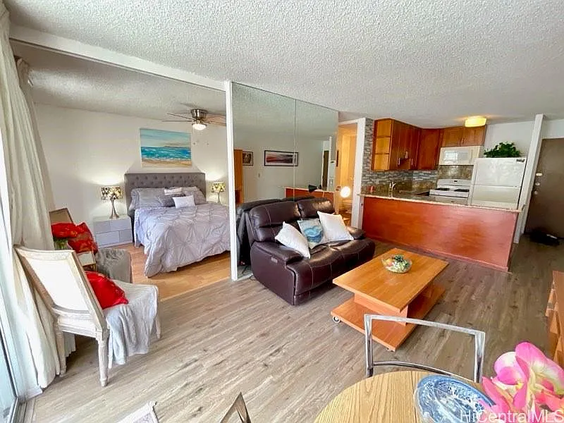 1 bed, 656 sqft, $2,550 — Photo 3