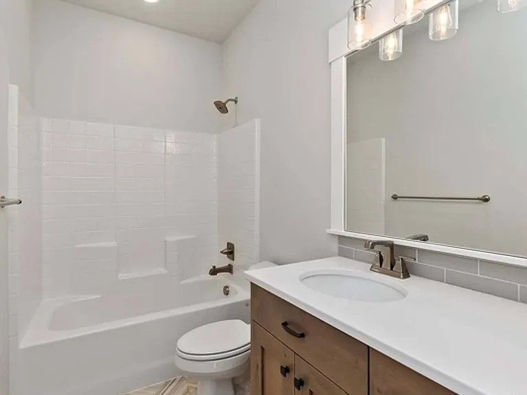 Bradbury Luxury Townhomes — Photo 27