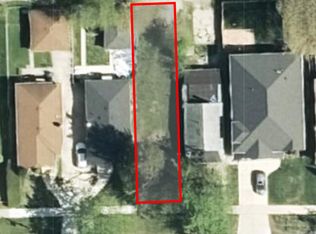 2652 W 99th St, Evergreen Park, IL