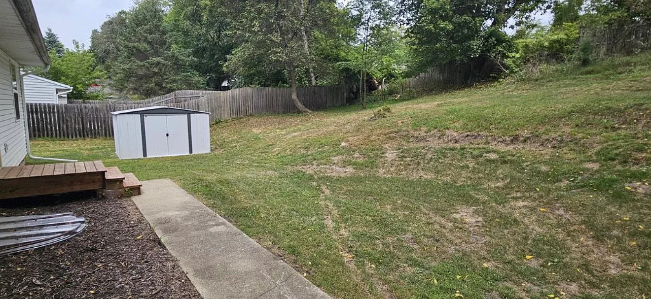 4 bed, 1281 sqft, $2,200 — Photo 2