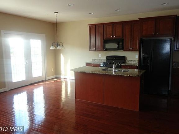3rd image of 15806 Mackenzie Manor Dr